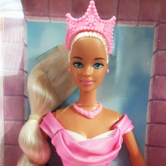 1999 Rapunzel Barbie NIB Mint Condition - Picture 7 of 7